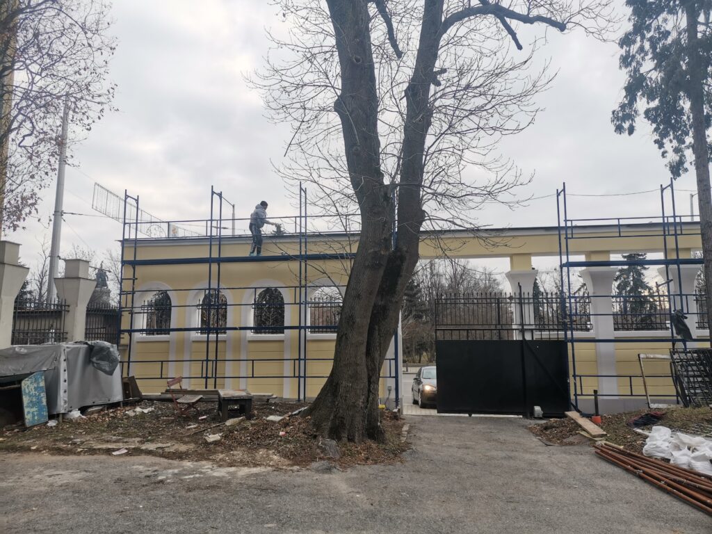Бившето Иранско посолство в София